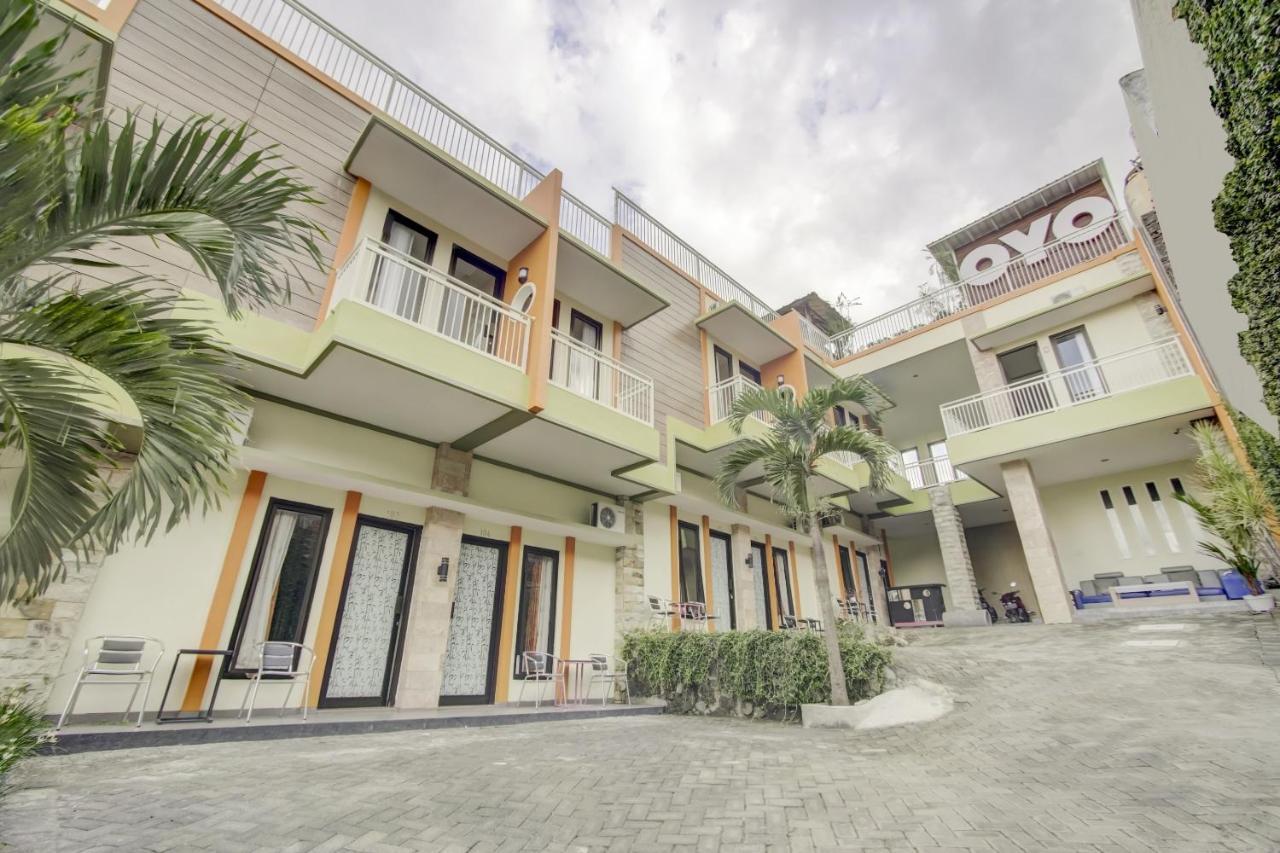 OYO 1024 Palem Asri Residence Syariah Batu  Bagian luar foto